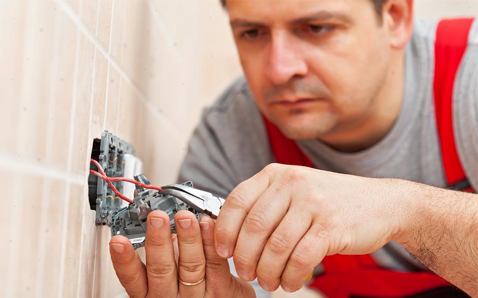 électricien de maintenance Ballancourt-sur-Essonne